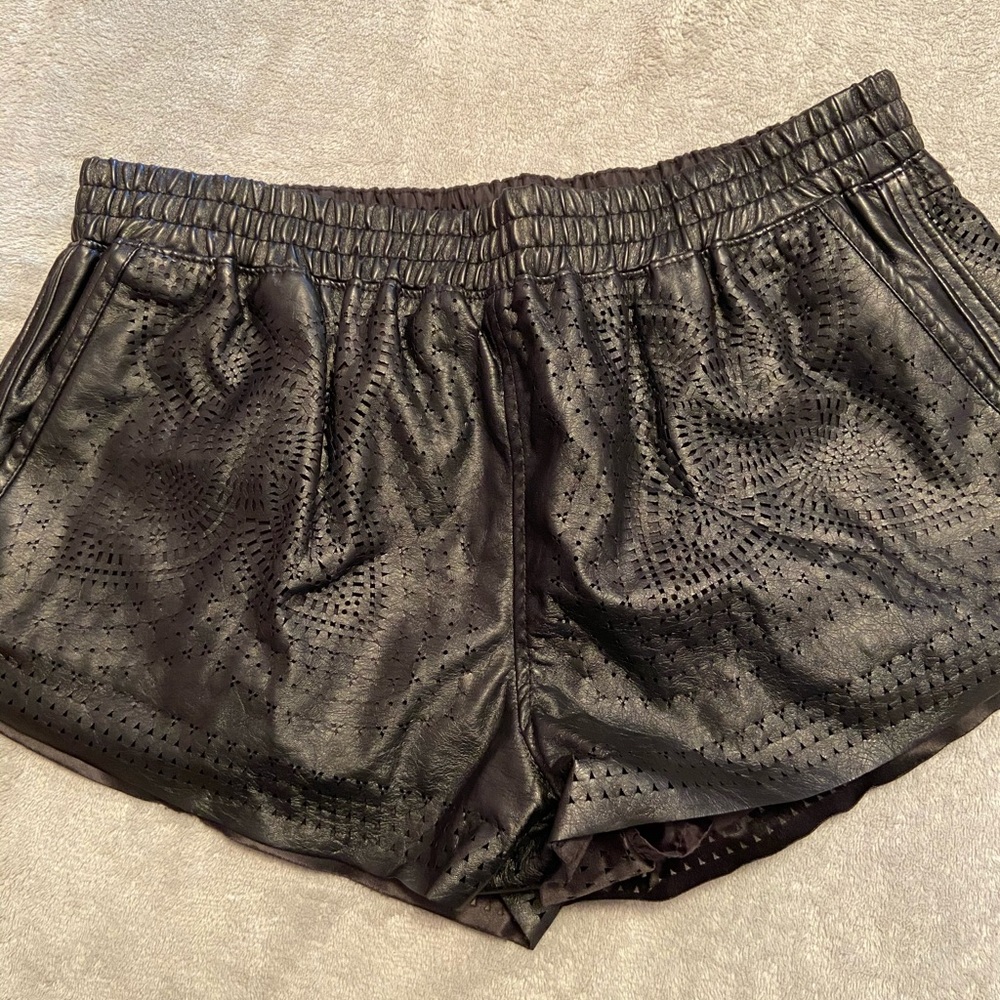 Leather Shorts ⚡️